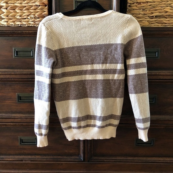Love 21 brown retro looking winter sweater in size XS - Picture 2 of 6